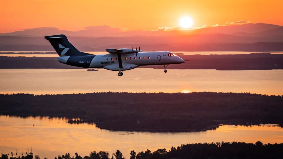 A 25,000-pound electric plane just flew for five dollars